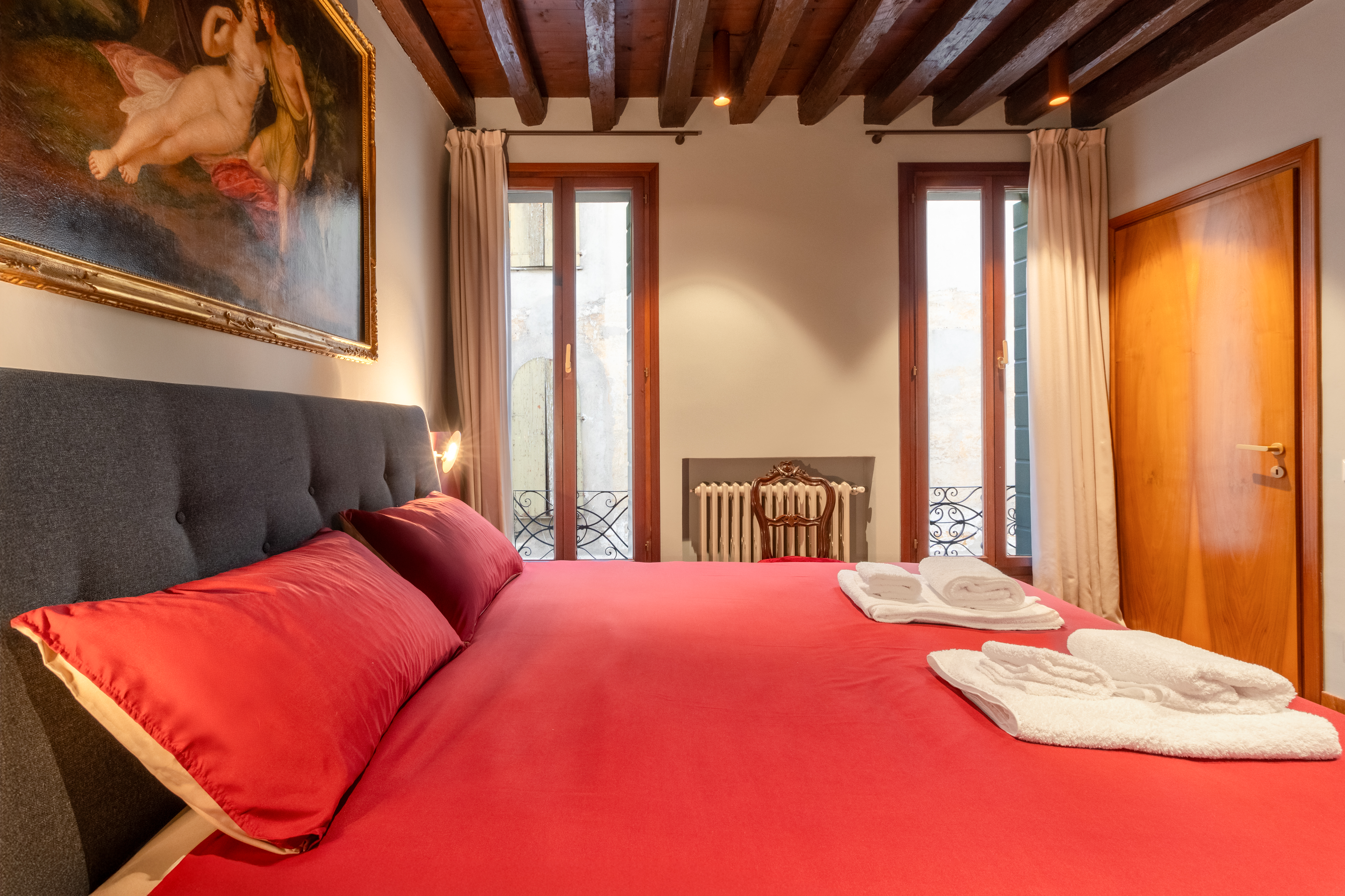 Nobilis Apartment