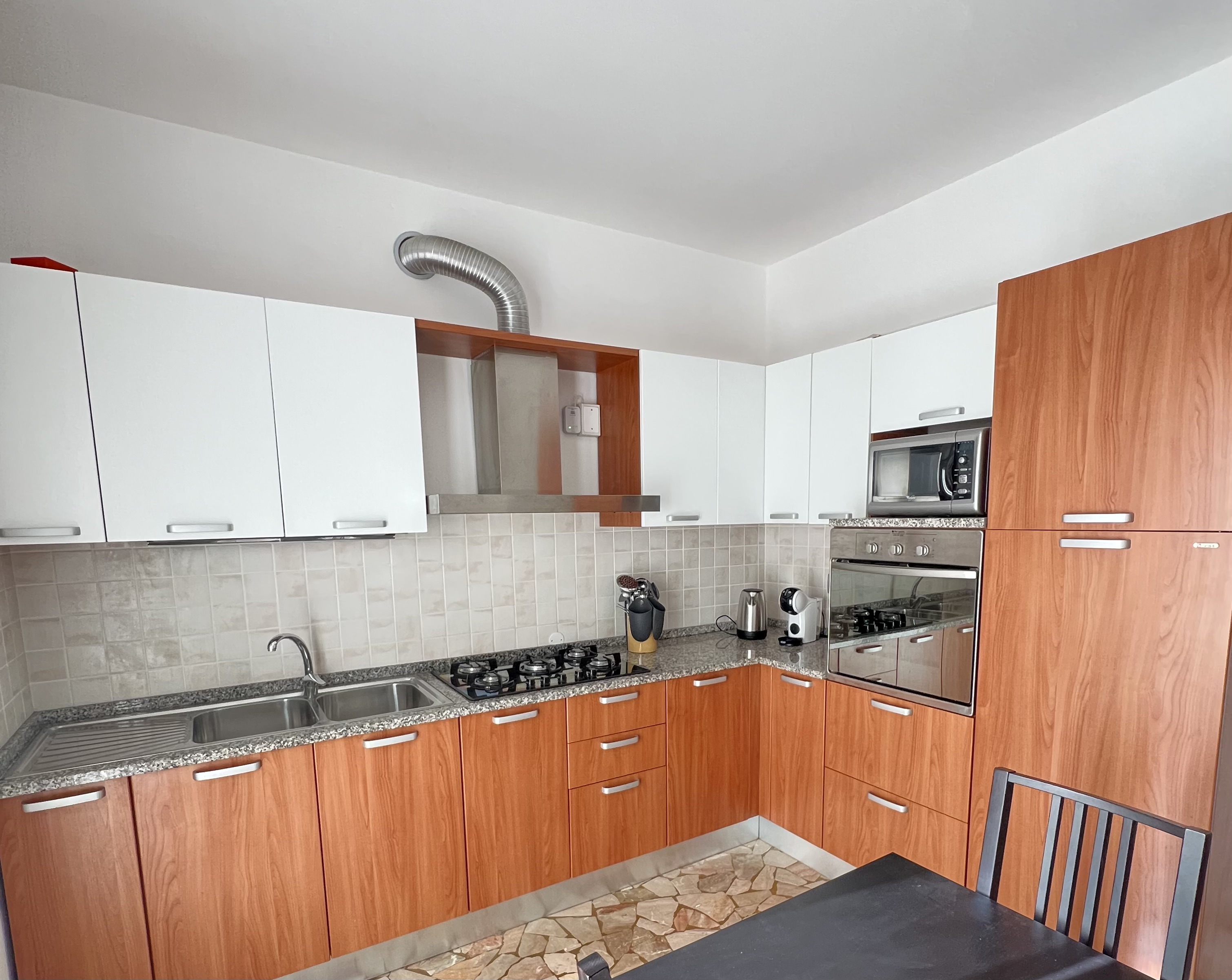 Alle 5 Corti House
