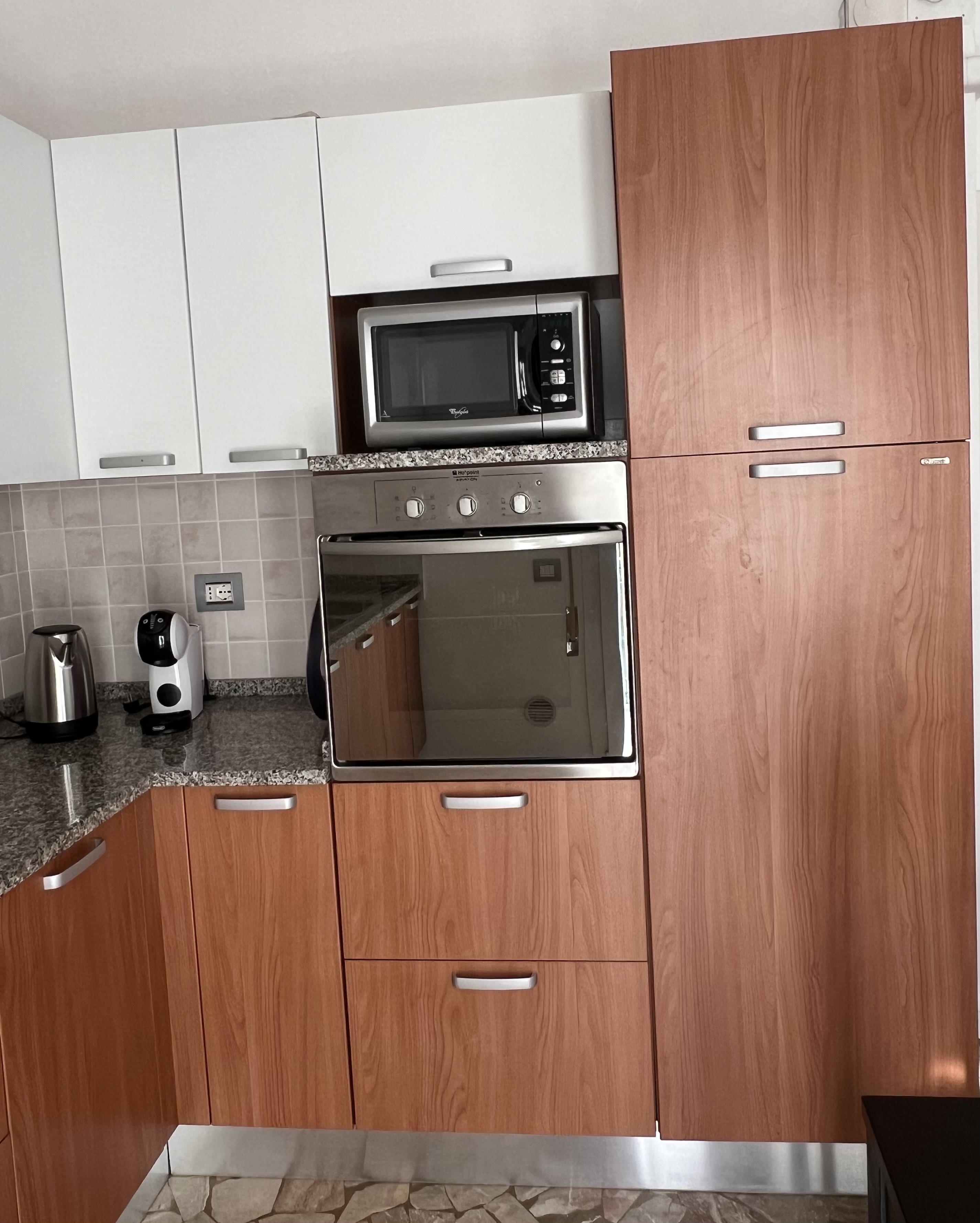 Alle 5 Corti House