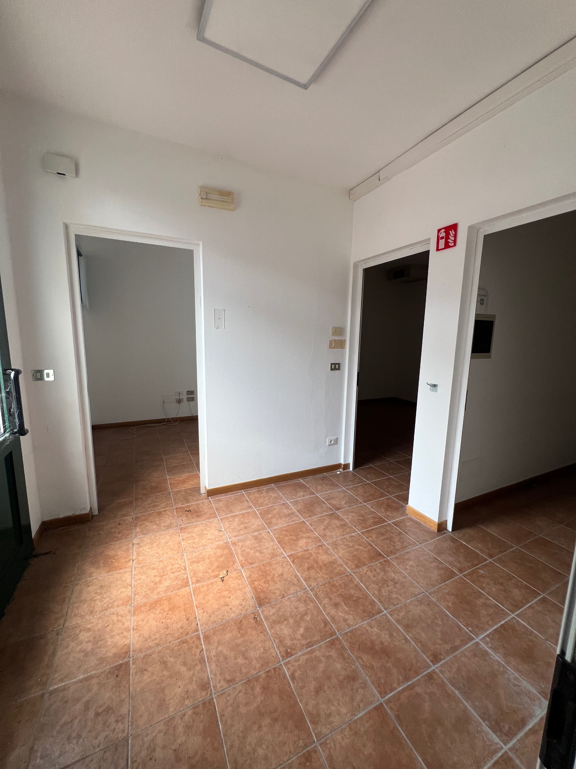 UFFICIO IN AFFITTO CASTAGNOLE